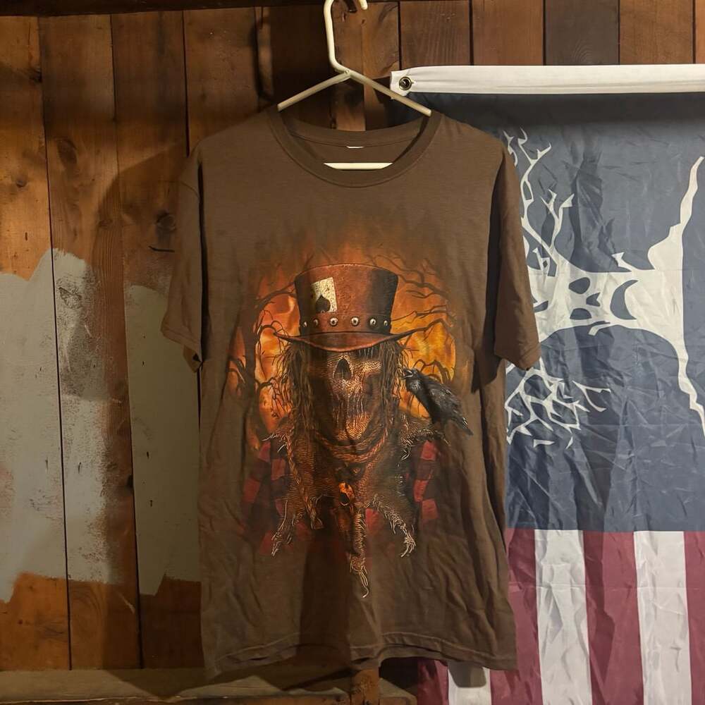Vintage Halloween Scarecrow Skull Top Hat Ace of Spades Brown Graphic T-Shirt